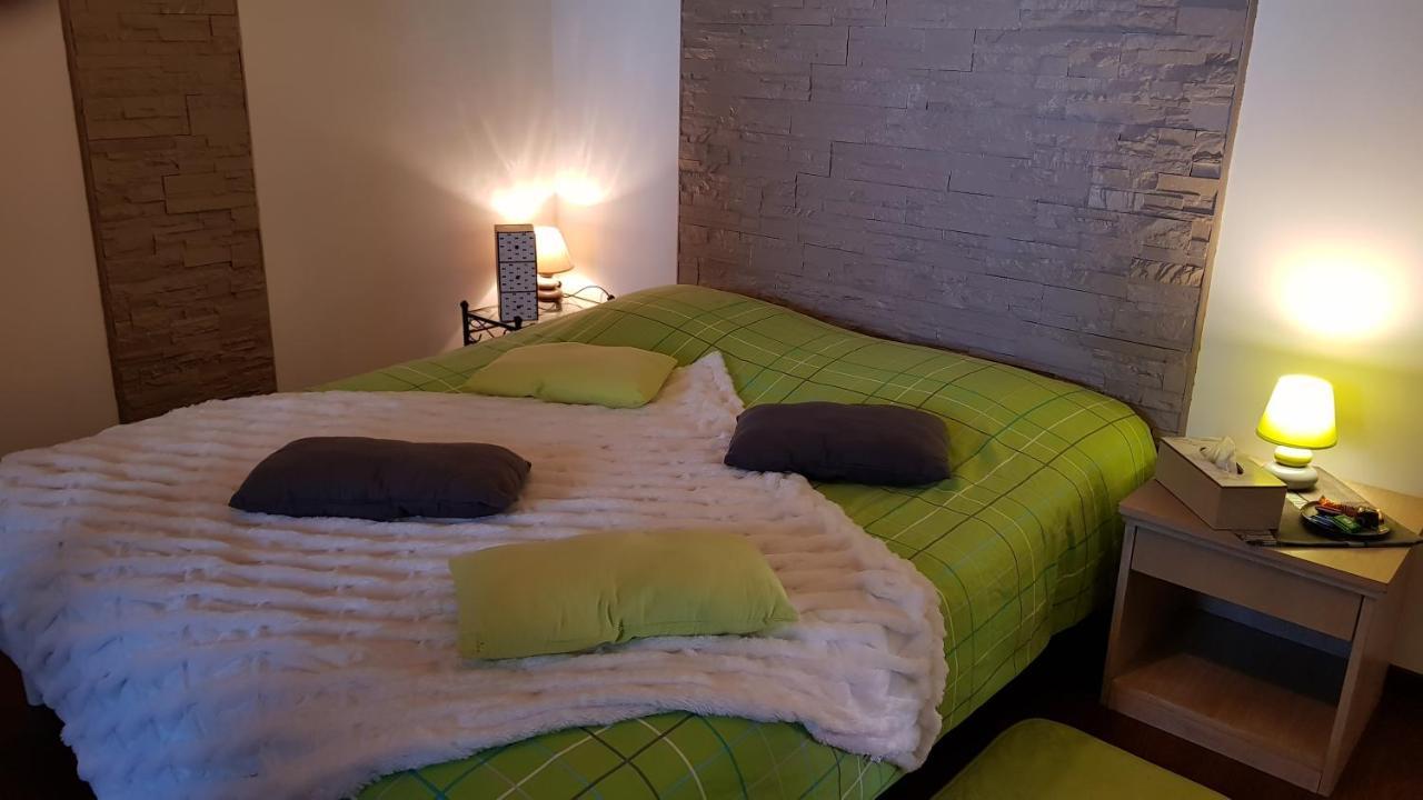 Domaine Des Rigaud Apartment Garchizy Ngoại thất bức ảnh